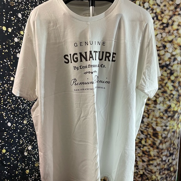 Signature Levi’s T-shirt - Picture 1 of 5